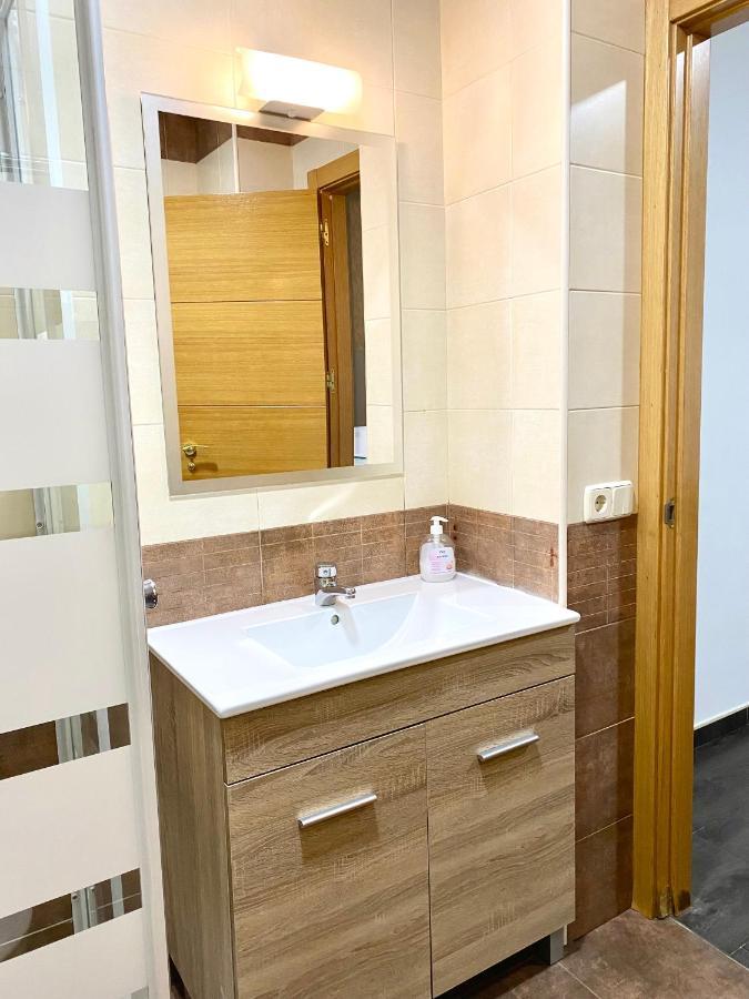 Apartamentos Fuencarral II Madrid Esterno foto