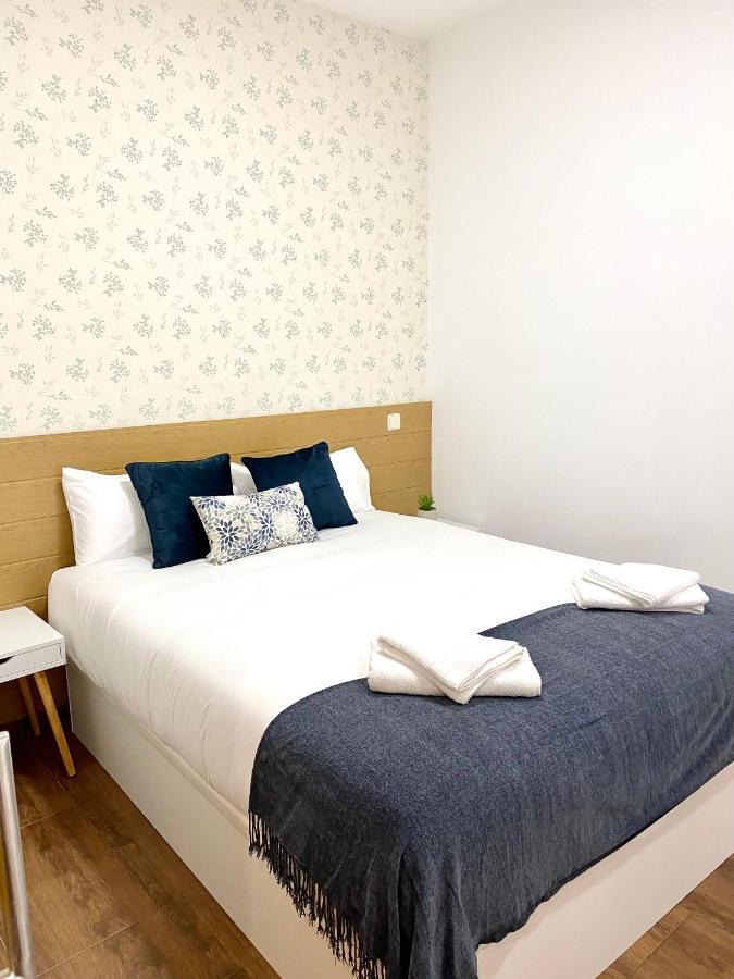Apartamentos Fuencarral II Madrid Esterno foto