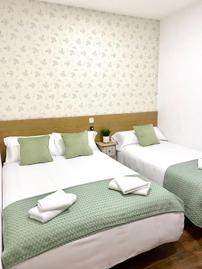 Apartamentos Fuencarral II Madrid Esterno foto